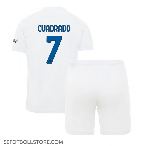 Inter Milan Juan Cuadrado #7 Replika babykläder Bortaställ Barn 2023-24 Kortärmad (+ korta byxor)